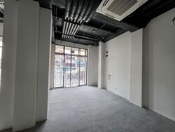 Serangoon Road (D8), Retail #591433481